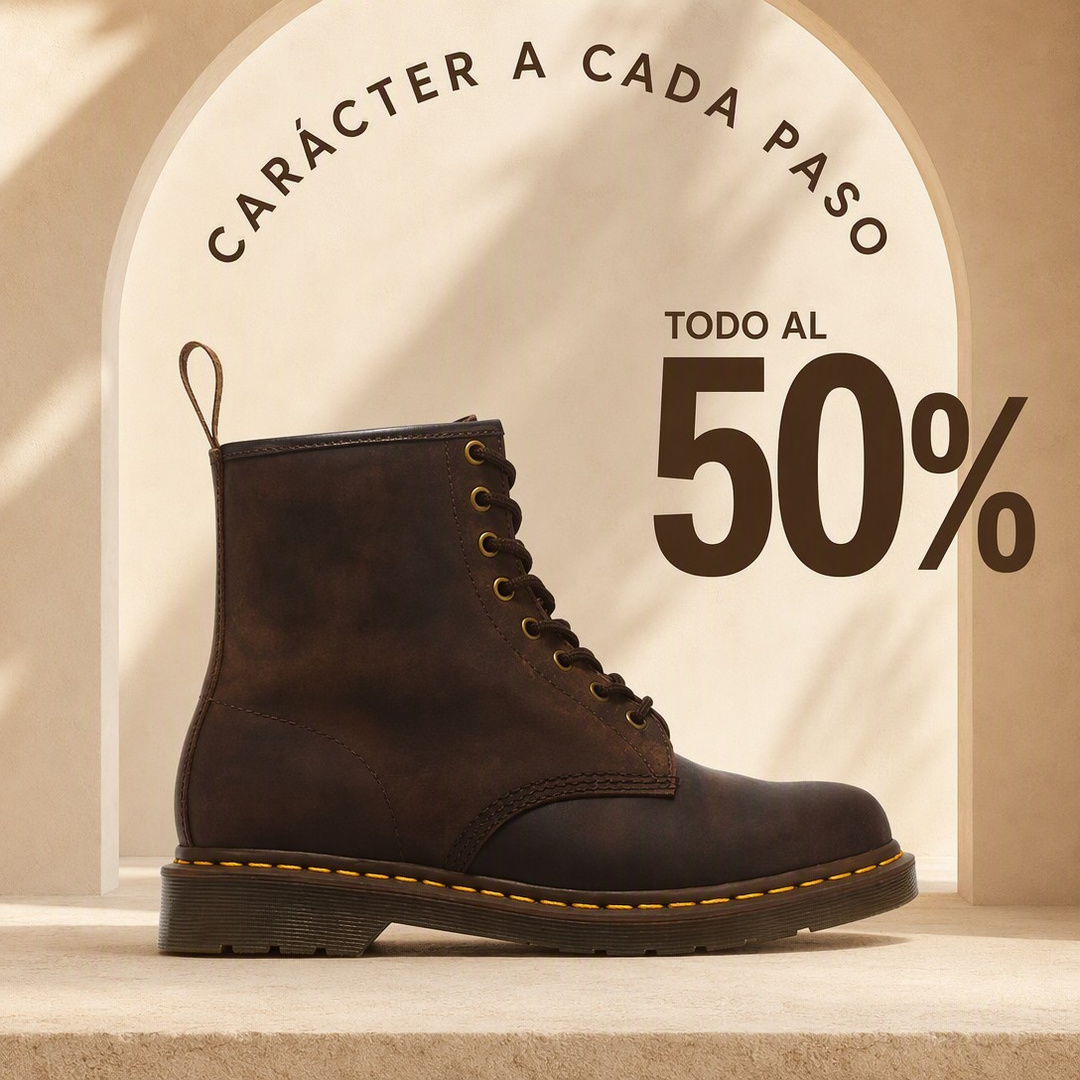 Bota alta marrón de piel con cordones